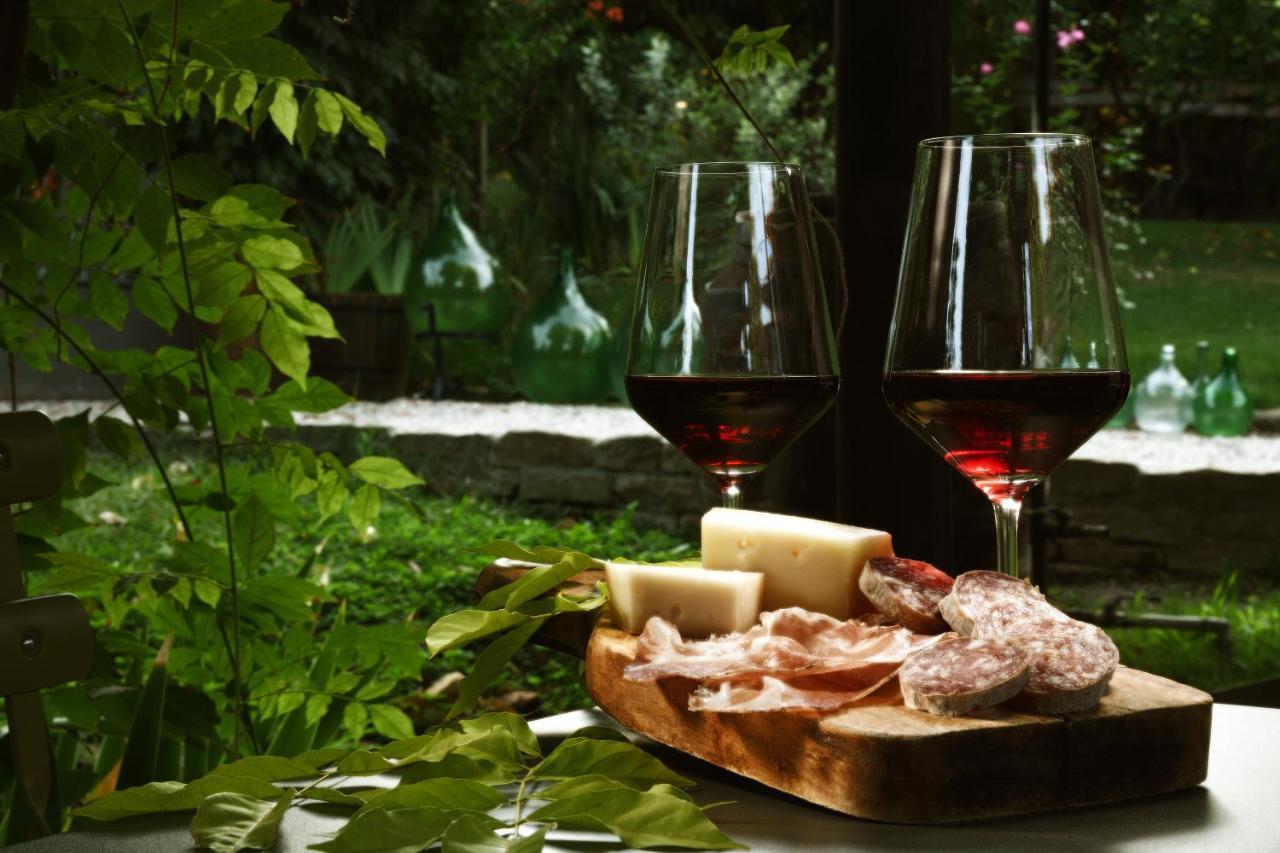 Agriturismo Il Gioco Dell'Oca Barolo Luaran gambar